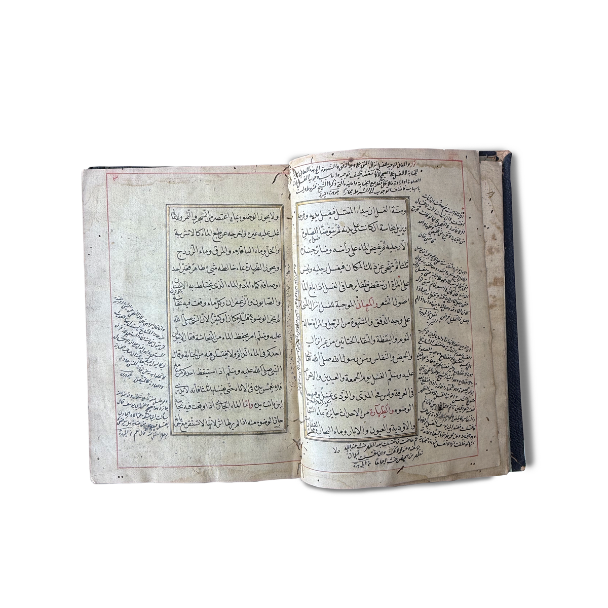 Ottoman Arabic manuscript — open spread showing geometric diagram and annotations