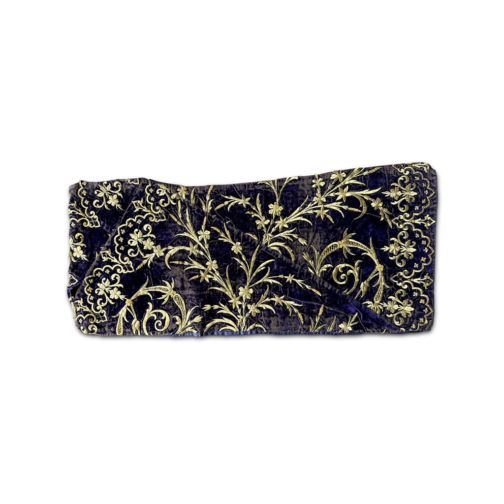 Ottoman dival embroidery, gilt metal thread on velvet, late 19th century.